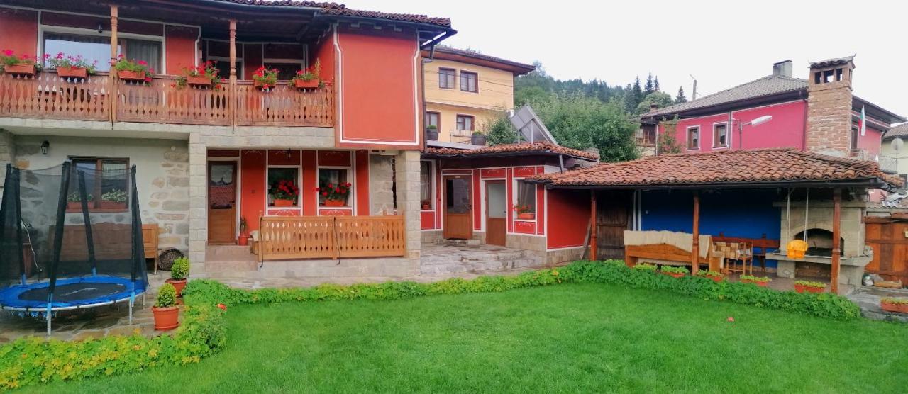 فندق Радкината Къща كوبريفشتيتسا المظهر الخارجي الصورة